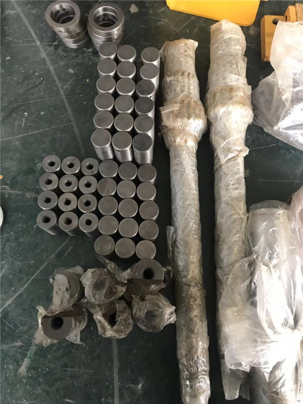 变速箱行星轮轴