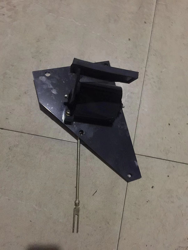 减速踏板油门踏板