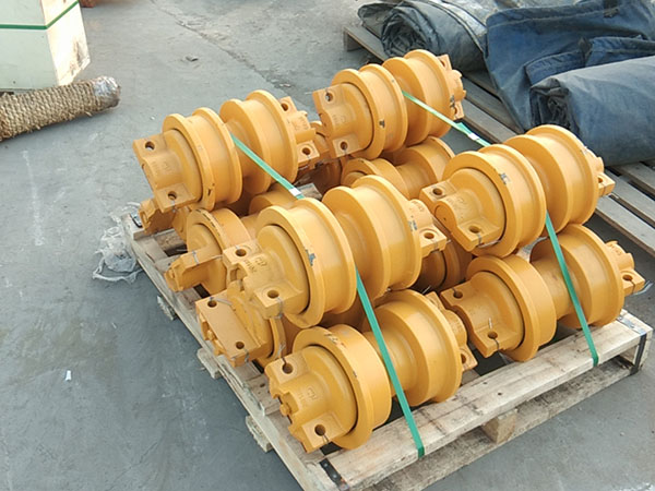 山推推土机支重轮 山推推土机支重轮