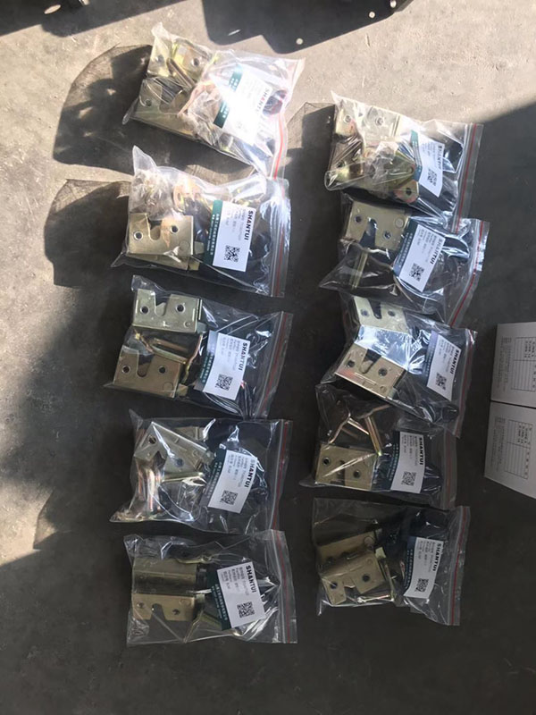 老式碰锁 老式碰锁